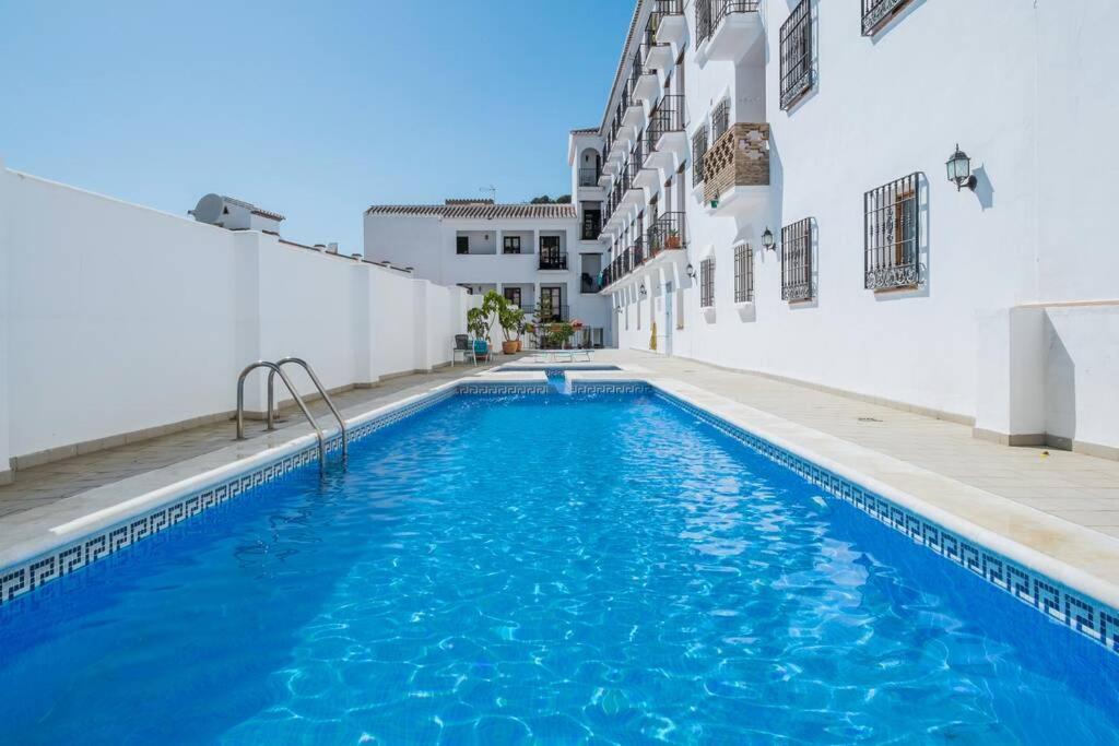 Bonito Apartamento Piscina Wifi Фригиляна Екстериор снимка