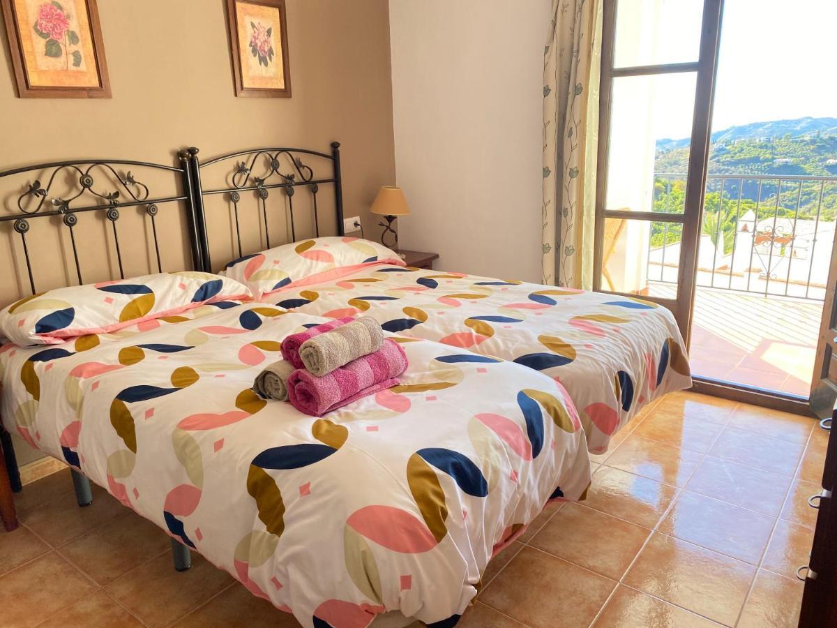 Bonito Apartamento Piscina Wifi Фригиляна Екстериор снимка